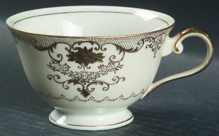 Prince Royal (Marquis) Footed Cup