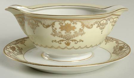 Prince Royal (Marquis) Gravy Boat with Attached Underplate