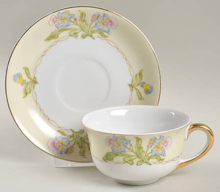 Flat Cup & Saucer Set
