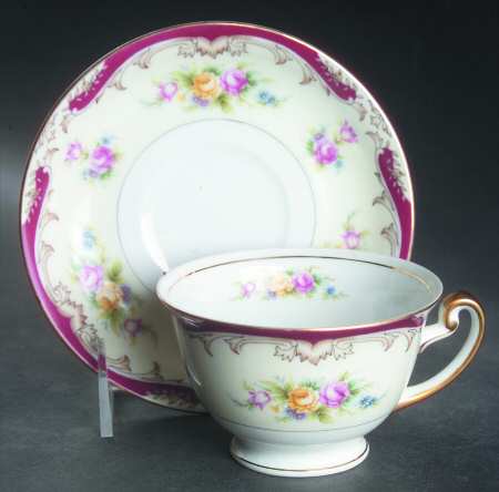 MEI114 Footed Cup & Saucer Set