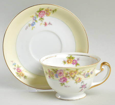 MEI120 Footed Cup & Saucer Set