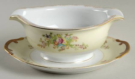 MEI133 Gravy Boat with Attached Underplate