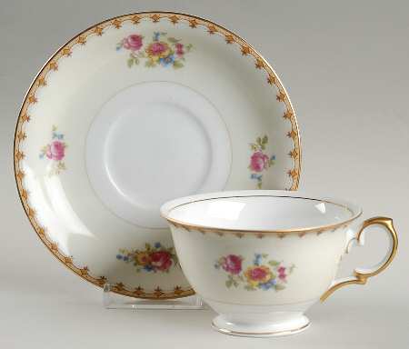 MEI155 Footed Cup & Saucer Set
