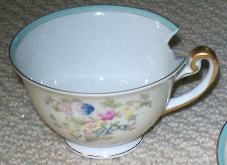 MEI157 Footed Cup