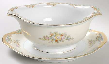 MEI17 Gravy Boat with Attached Underplate