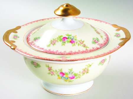 MEI192 Sugar Bowl & Lid by Meito