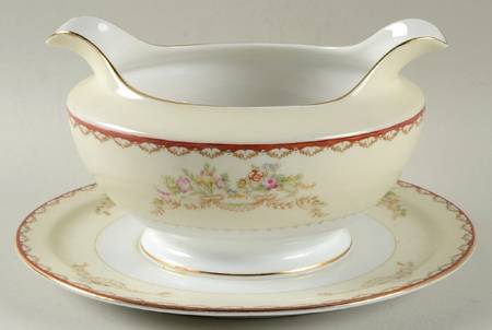 MEI197 Gravy Boat with Attached Underplate