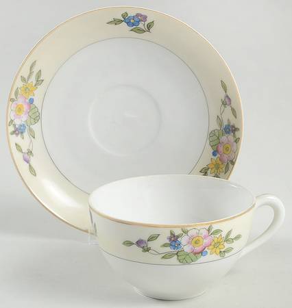 MEI20 Flat Cup & Saucer Set