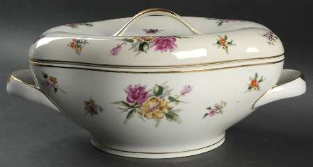 Garden Rose (Norleans Shape) Oval Covered Vegetable