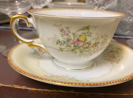V2066 Footed Cup & Saucer Set