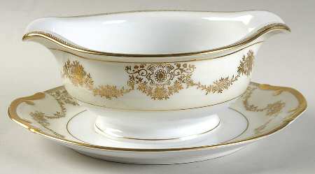MEI240 Gravy Boat with Attached Underplate