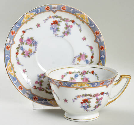 MEI26 Flat Cup & Saucer Set