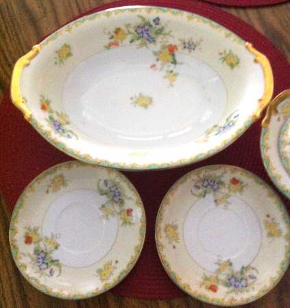 MEI268 9" Oval Vegetable Bowl