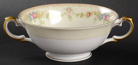 MEI287 Footed Cream Soup Bowl