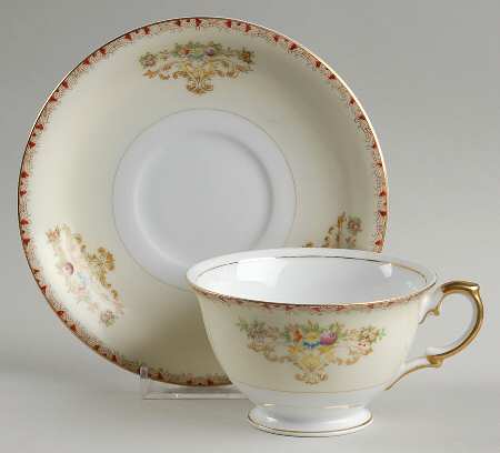 MEI29 Footed Cup & Saucer Set