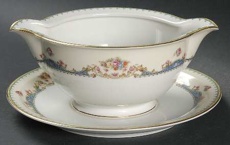 MEI292 Gravy Boat with Attached Underplate