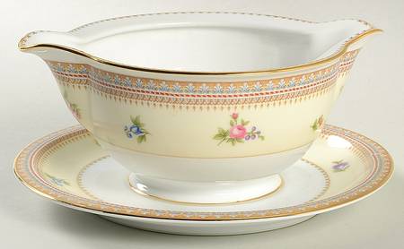 MEI299 Gravy Boat with Attached Underplate