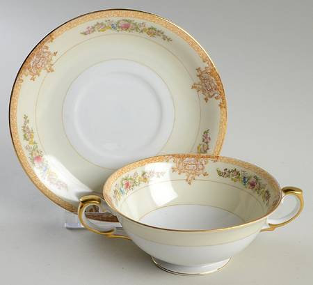 MEI1302 Footed Cream Soup Bowl & Saucer Set