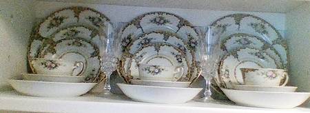 MEI318 Footed Cup & Saucer Set