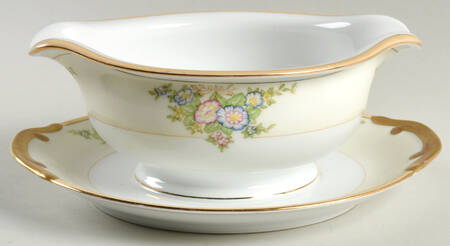 MEI357 Gravy Boat with Attached Underplate