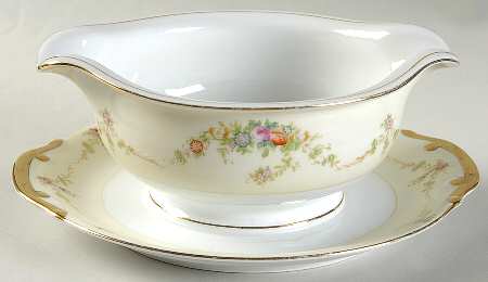 MEI361 Gravy Boat with Attached Underplate