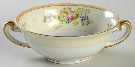 MEI40 Footed Cream Soup Bowl