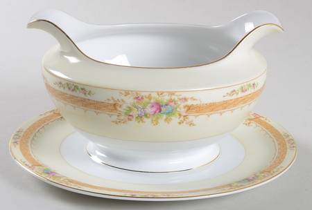 MEI408 Gravy Boat with Attached Underplate