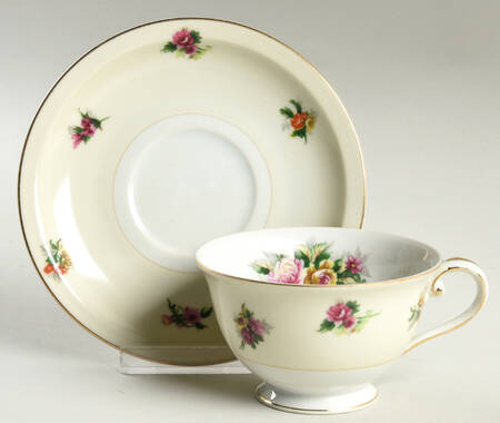 MEI41 Footed Cup & Saucer Set