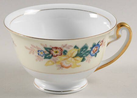 MEI428 Footed Cup