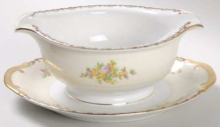 N1613A Gravy Boat with Attached Underplate
