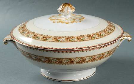 MEI93 (Gold Trim) Round Covered Vegetable