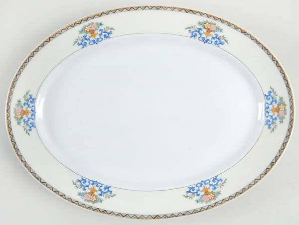 The Modena 13" Oval Serving Platter