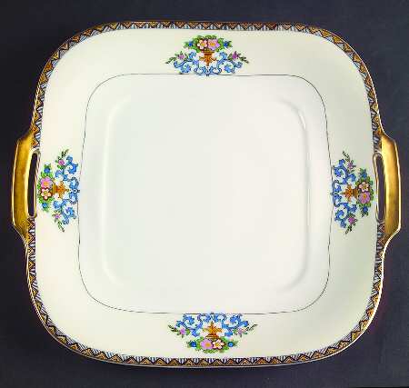 The Modena Square Handled Cake Plate