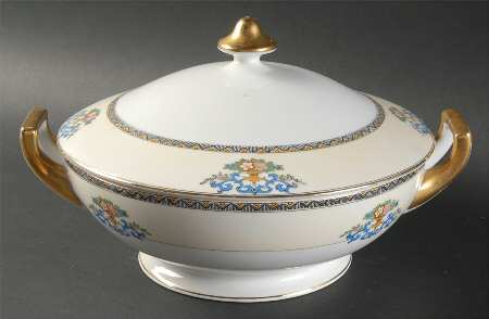 The Modena Round Covered Vegetable