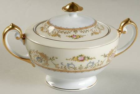 Monterey Sugar Bowl & Lid