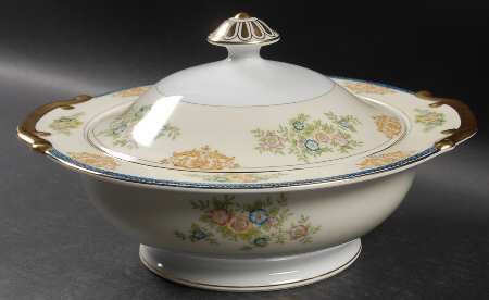 Montrose Round Covered Vegetable