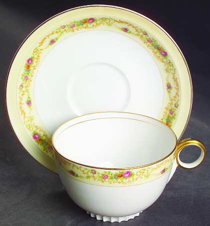 Modern Windsor Footed Cup & Saucer Set