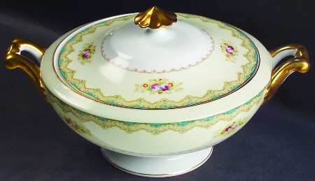 N1916 Round Covered Vegetable