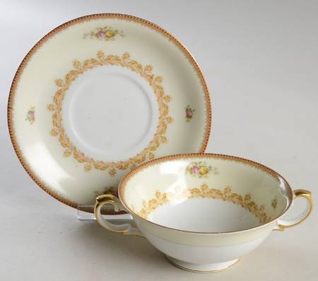 Nassau Footed Cream Soup Bowl & Saucer Set