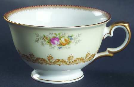 Nassau Footed Cup