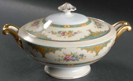 Niles Round Covered Vegetable