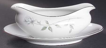 Normandy Gravy Boat with Attached Underplate