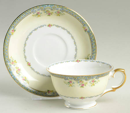 Portia Footed Cup & Saucer Set