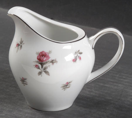 Rosechintz Creamer