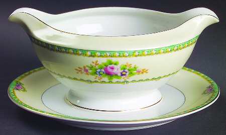 Shelley Gravy Boat with Attached Underplate