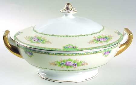 Shelley Round Covered Vegetable