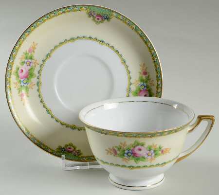 Shelley Footed Cup & Saucer Set