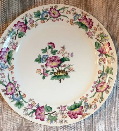 Thalia Dinner Plate