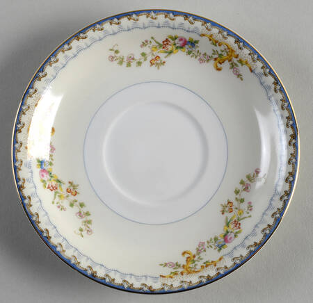 Utica Saucer by Meito