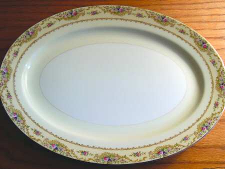 V1568 12" Oval Serving Platter